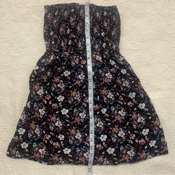 Ivy & Main Black Floral Smocked Strapless Top Open Cut Out Back Mini Dress - Picture 7 of 7